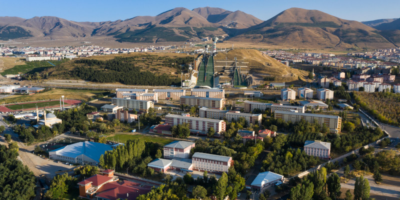 Atatürk Üniversitesi